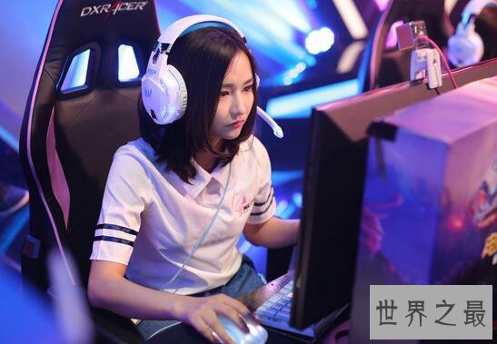 LOL十大知名主播身价排行,小智第一身价上亿