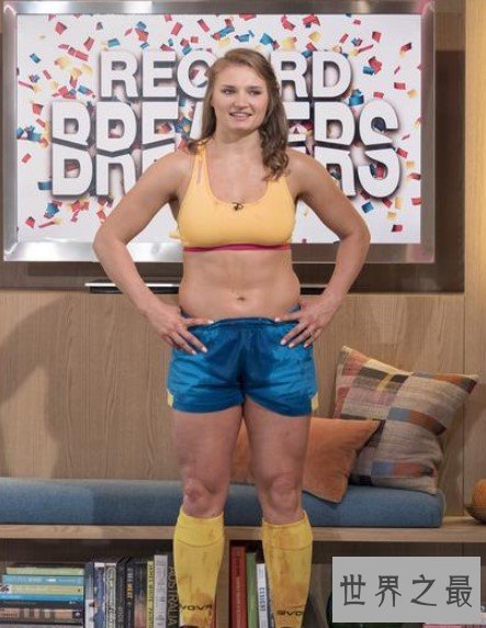 最有实力的女子,在大腿上碾碎3个西瓜的最快时间是14.65秒