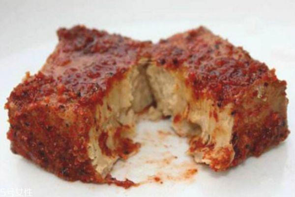 腐乳吃多了有什么危害 吃腐乳的好处和坏处 腐乳吃多了有什么危害 吃腐乳的好处和坏处