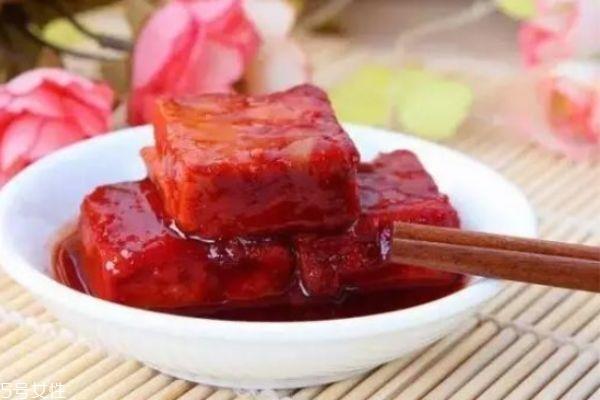 腐乳吃多了有什么危害 吃腐乳的好处和坏处 腐乳吃多了有什么危害 吃腐乳的好处和坏处