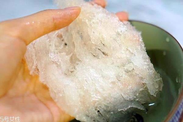 燕窝毛怎么挑 化学除毛和刷胶挂浆有害健康 燕窝毛怎么挑 化学除毛和刷胶挂浆有害健康