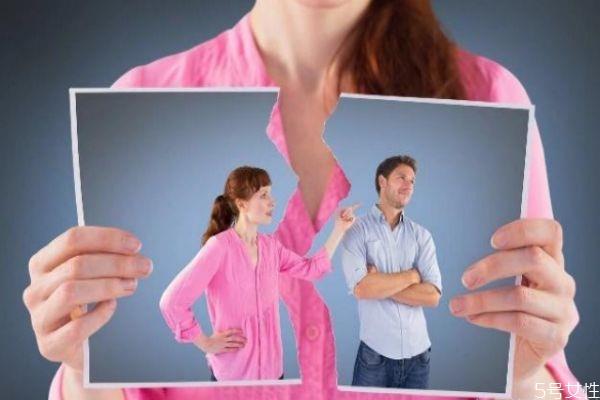 吵架时男生的态度能看出什么 吵架时男人该有的态度 吵架时男生的态度能看出什么 吵架时男人该有的态度