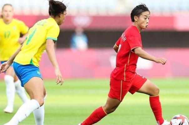 中国女足奥运首秀0比5不敌巴西 中国奥运军团首秀 中国女足奥运首秀0比5不敌巴西 中国奥运军团首秀