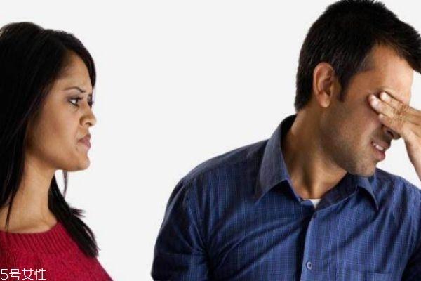 直男癌的表现 直男癌对女朋友的表现 直男癌的表现 直男癌对女朋友的表现