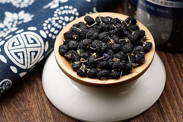 怎么判断黑枸杞是否过期 黑枸杞过期是什么样子 怎么判断黑枸杞是否过期 黑枸杞过期是什么样子