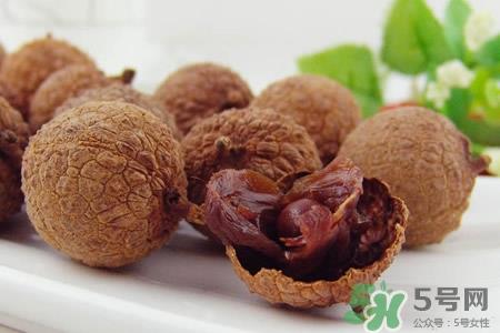 荔枝干怎么吃不上火?荔枝干的功效与作用 荔枝干怎么吃不上火?荔枝干的功效与作用