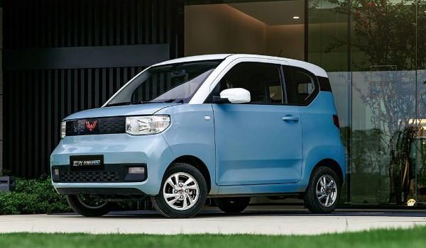 五菱宏光mini出燃油版-