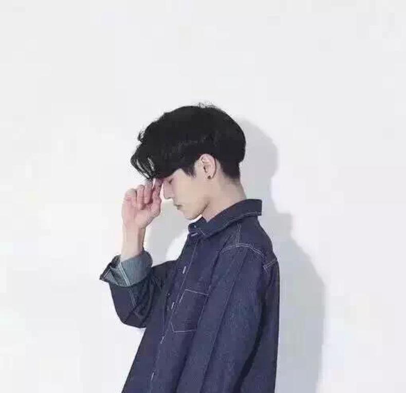 生活男学生发型怎么剪好看 5款帅气又稳妥的男学生发型  10