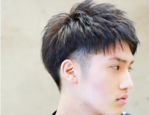 生活男学生发型怎么剪好看 5款帅气又稳妥的男学生发型  3