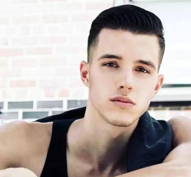 生活男学生发型怎么剪好看 5款帅气又稳妥的男学生发型  15