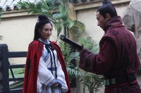 历史曹操与蔡文姬是什么关系？蔡文姬的一生是怎样的？蔡文姬是一个怎样的人？  1