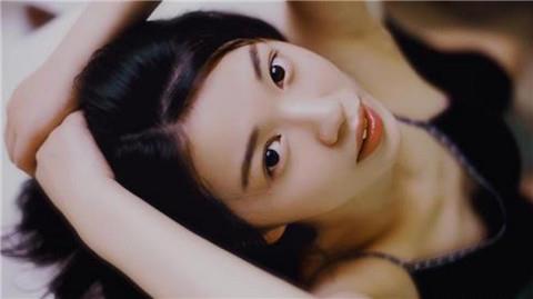 时间较晚女生突然说晚安