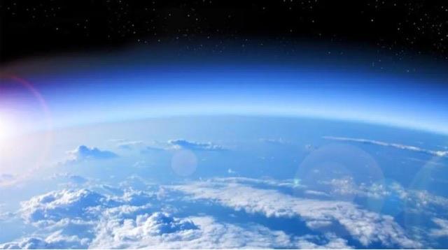 探秘大气层最外层温度是多少  3