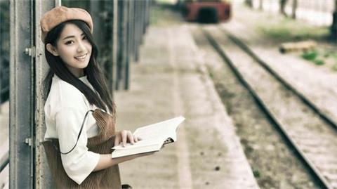 4个幽默聊天技巧,帮你更好吸引女生