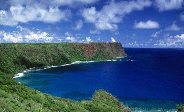 此国对中国免签，男人不穿裤子，女人胖才美，总想中国免了百亿债