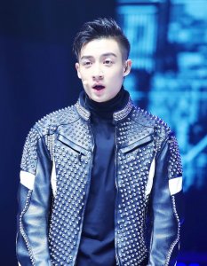 ​不经意间，最撩人，男明星帅照来袭