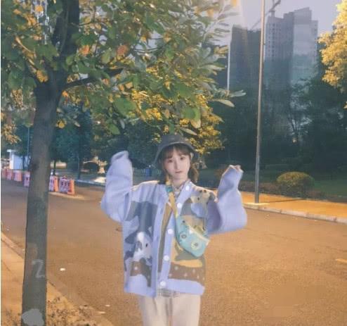 陈雪凝换新发型颜值暴涨,见者纷纷“沦陷”,可惜陈三无法拥有?