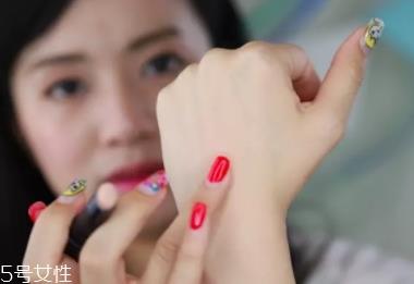 遮瑕棒和遮瑕液哪个好?遮瑕力度有区别 遮瑕棒和遮瑕液哪个好?遮瑕力度有区别