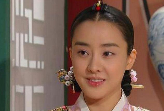 继邓家佳与杨幂后，又一对明星夫妻官宣离婚，相爱十一年无果