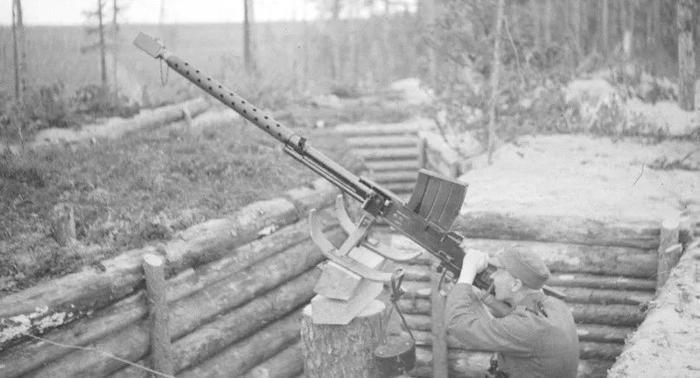 装甲车随便穿,比导弹都打得远,盘点那些变态狙击步枪!|轻武专栏