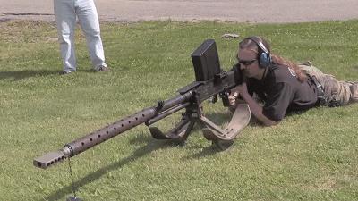 装甲车随便穿,比导弹都打得远,盘点那些变态狙击步枪!|轻武专栏