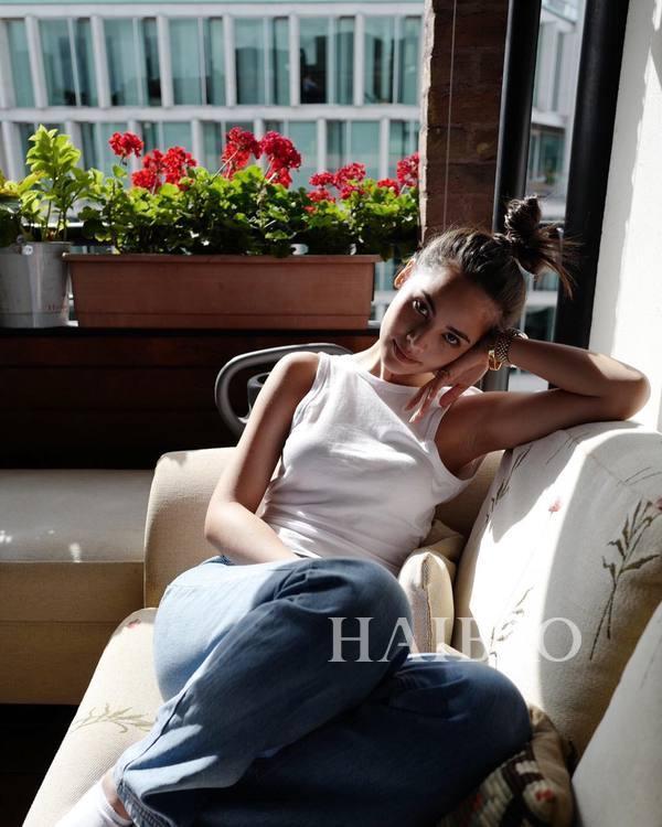 泰国小花yaya是学霸出身? 有颜有才的她衣Q也超高!