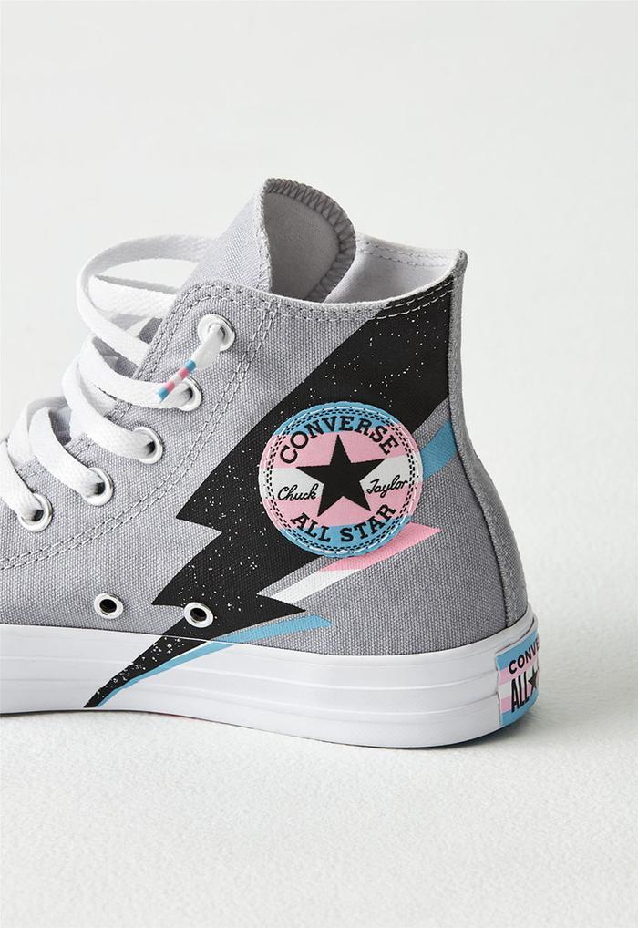 瞬间售罄!Converse Pride 彩虹系列你抢到了么?