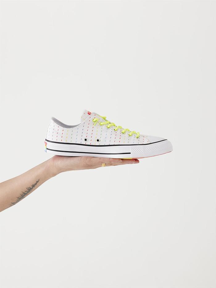 瞬间售罄!Converse Pride 彩虹系列你抢到了么?