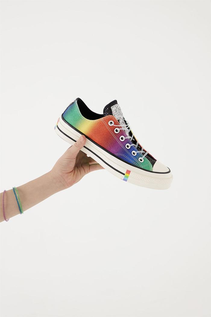 瞬间售罄!Converse Pride 彩虹系列你抢到了么?