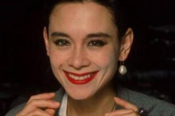 一代名媛周天娜,15岁惊艳时尚圈受世界宠爱,遇人不淑死于艾滋