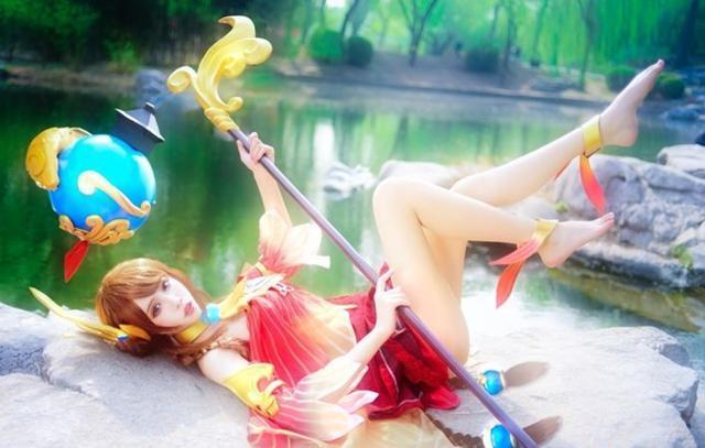 王者荣耀:看完各大女性英雄COS照才懂