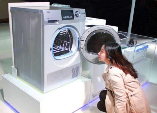 洗衣服万万别再用波轮洗衣机了,现在都流行这种,后悔知道太晚了