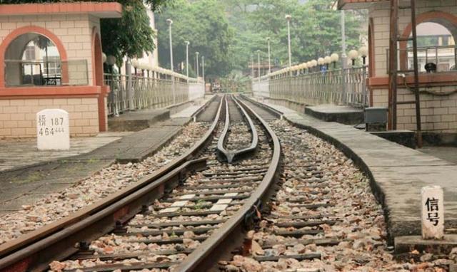 滇越铁路:跨越百年的小火车