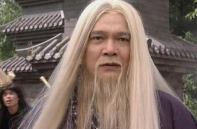 天龙中有一高手被低估,长相俊美不输段誉,却欺师灭祖被江湖厌恶