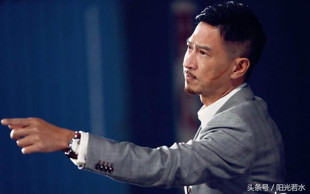 张家辉接受采访被激怒, 全程无视华少, 并嘲讽他没有职业道德!