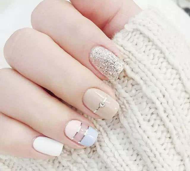 超美的Ins风小清新美甲图片，超适合春天夏天哦！