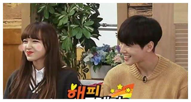 当程潇遇见“南韩脸蛋天才”害羞到不敢抬头,车银优却大方示好!