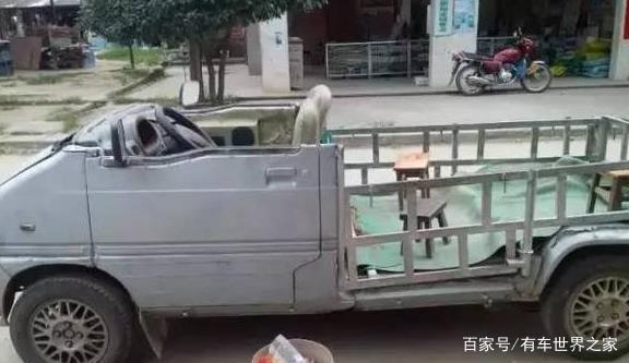 服了,五菱真的有四门七座“敞篷”跑车,网友直呼回头率百分百!
