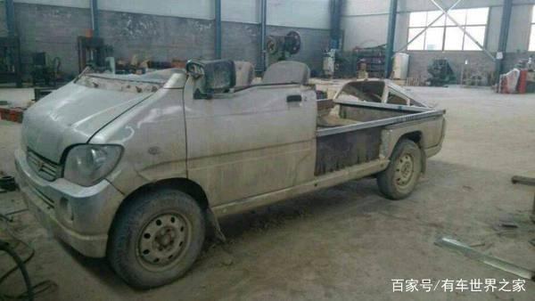 服了,五菱真的有四门七座“敞篷”跑车,网友直呼回头率百分百!