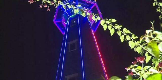 又添好去处!尤溪口新建灯塔设有玻璃栈道观光区!预计本月底投用