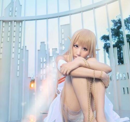 亚丝娜“囚笼”绝美的cosplay，她说：你愿意来救我吗？