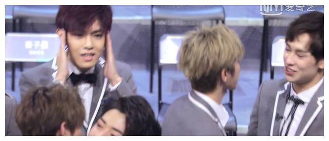 左叶被淘汰，蔡徐坤当场落泪看到你哭我也要哭了