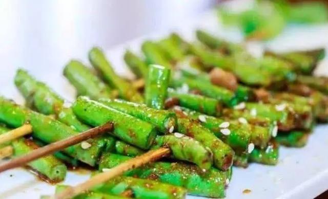 去烧烤店时,这4种“蔬菜烧烤”可以多吃,老板:遇到个内行朋友