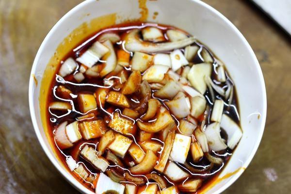 猪头肉拌黄瓜 夏天深夜下酒小凉菜 黄瓜脆嫩猪头肉酥烂