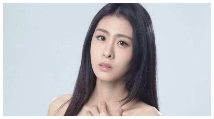 沉默已久的张碧晨终于露面,对介入张杰的婚姻做了回应,心疼娜姐