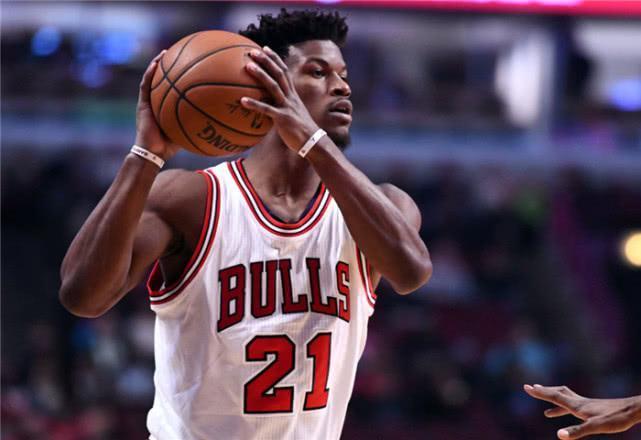 巴特勒已抵达休斯顿，哈登积极招募中，保罗却接近离队了！