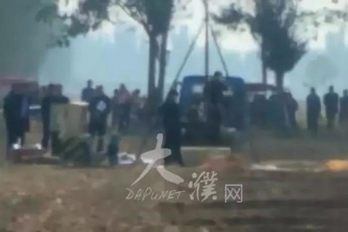 濮阳这个水井里打捞出一具女尸，死者仅穿内衣！