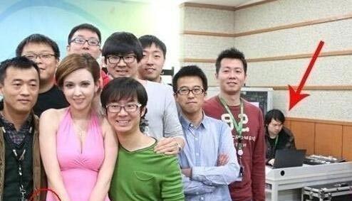 内涵段子图：图中亮点你能找到几处？