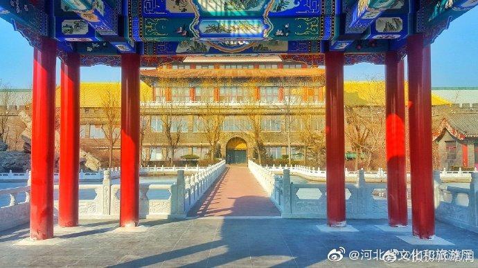 中信国安第一城位于河北省廊坊市香河县，地处京、津、冀交界处