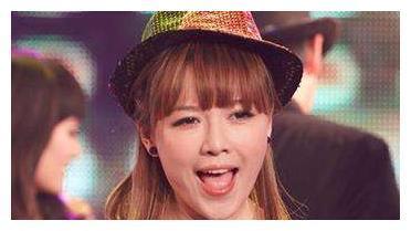 因《超女》一夜成名，却膨胀对武警又打又骂，至今仍未获得原谅